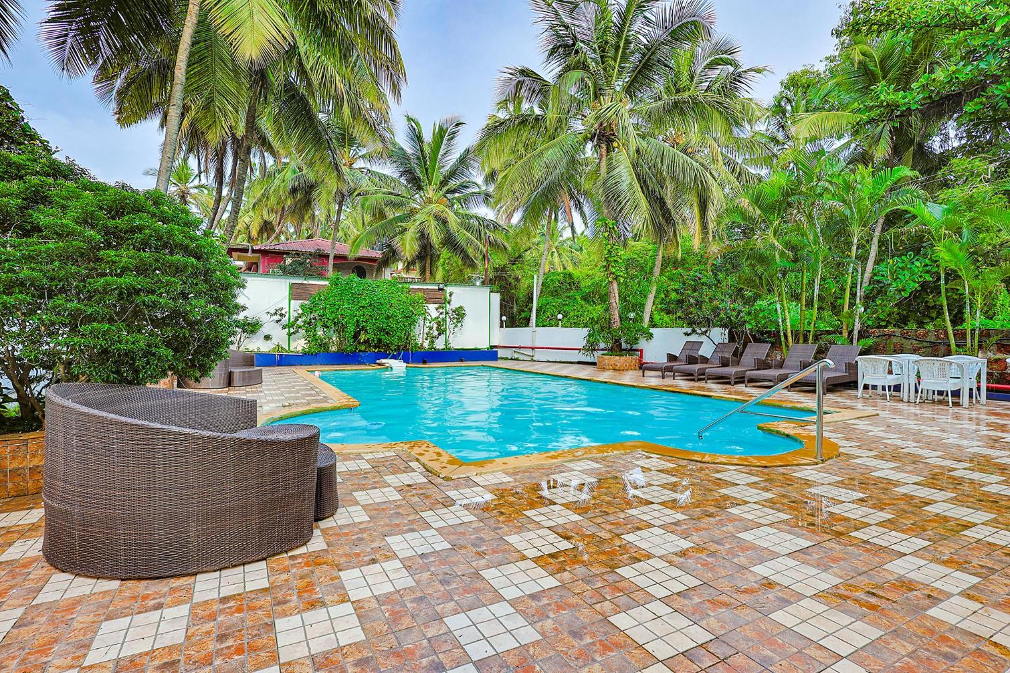 Fabhotel Prime 7 Eleven Resort カンドリム エクステリア 写真